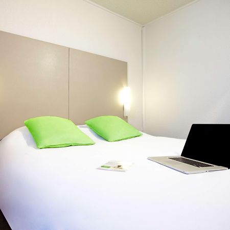 Hotel Campanile Paris Ouest - Nanterre - La Defense Exterior foto