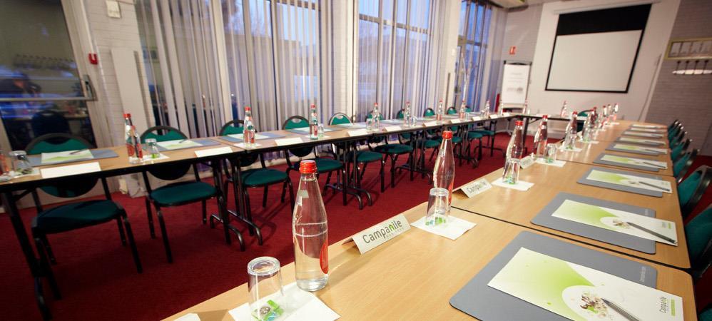 Hotel Campanile Paris Ouest - Nanterre - La Defense Einrichtungen foto
